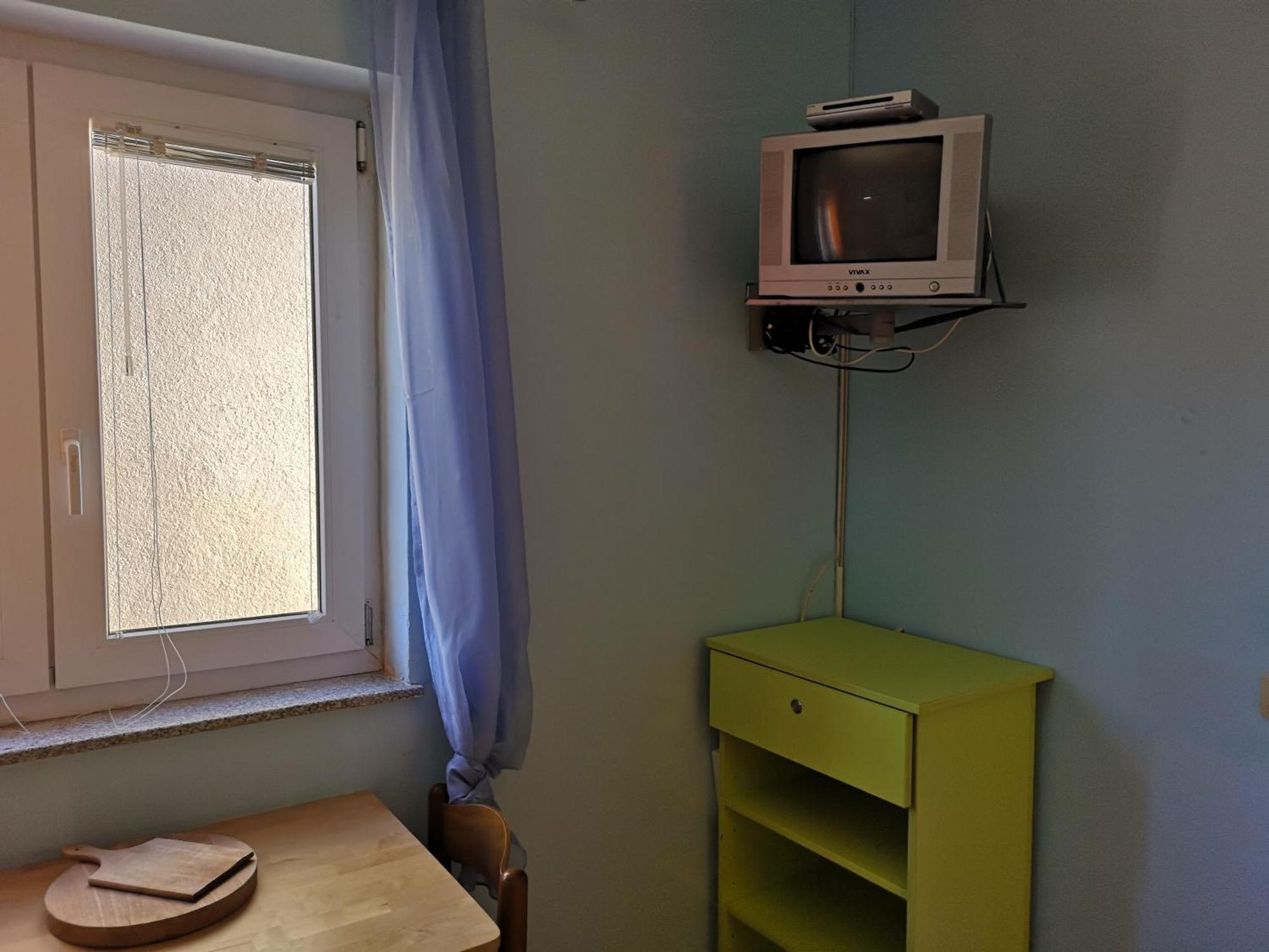 Apartments With A Parking Space Lopar, Rab - 16680 Bilik gambar