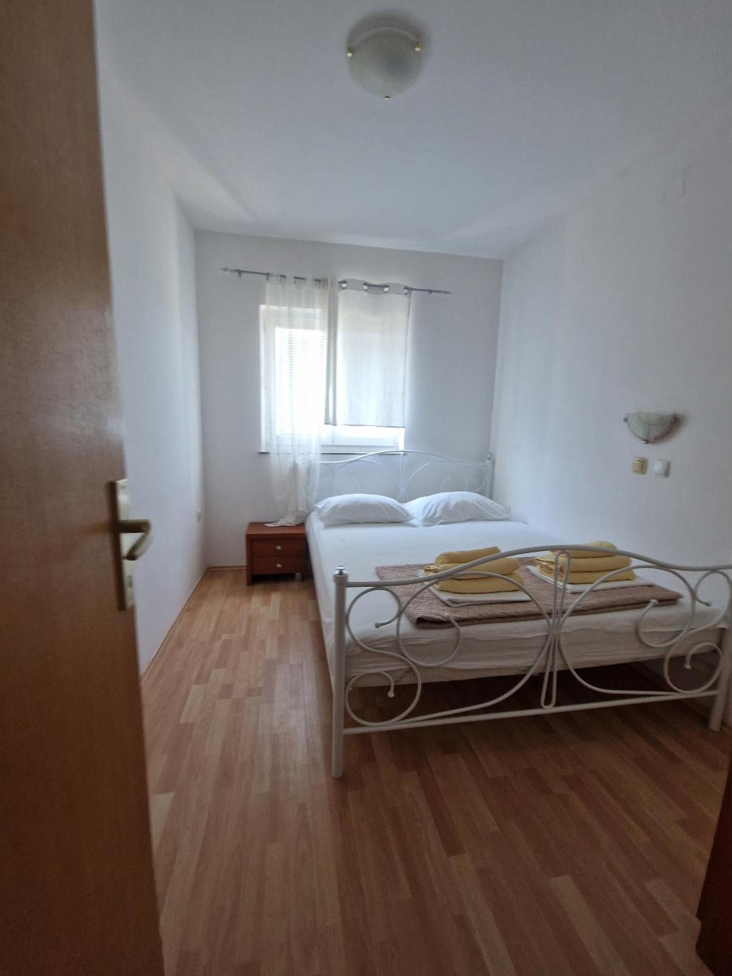 Apartments With A Parking Space Lopar, Rab - 16680 Luaran gambar